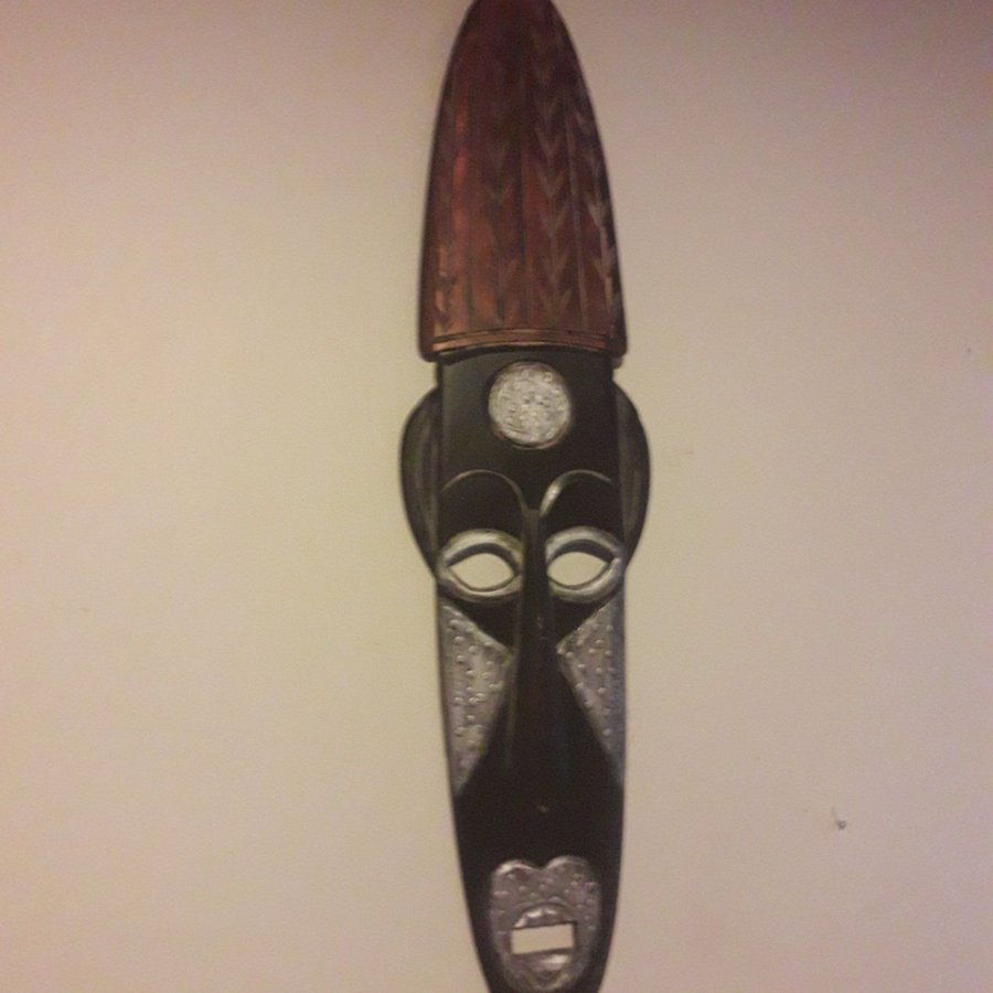 Afrikansk trämask