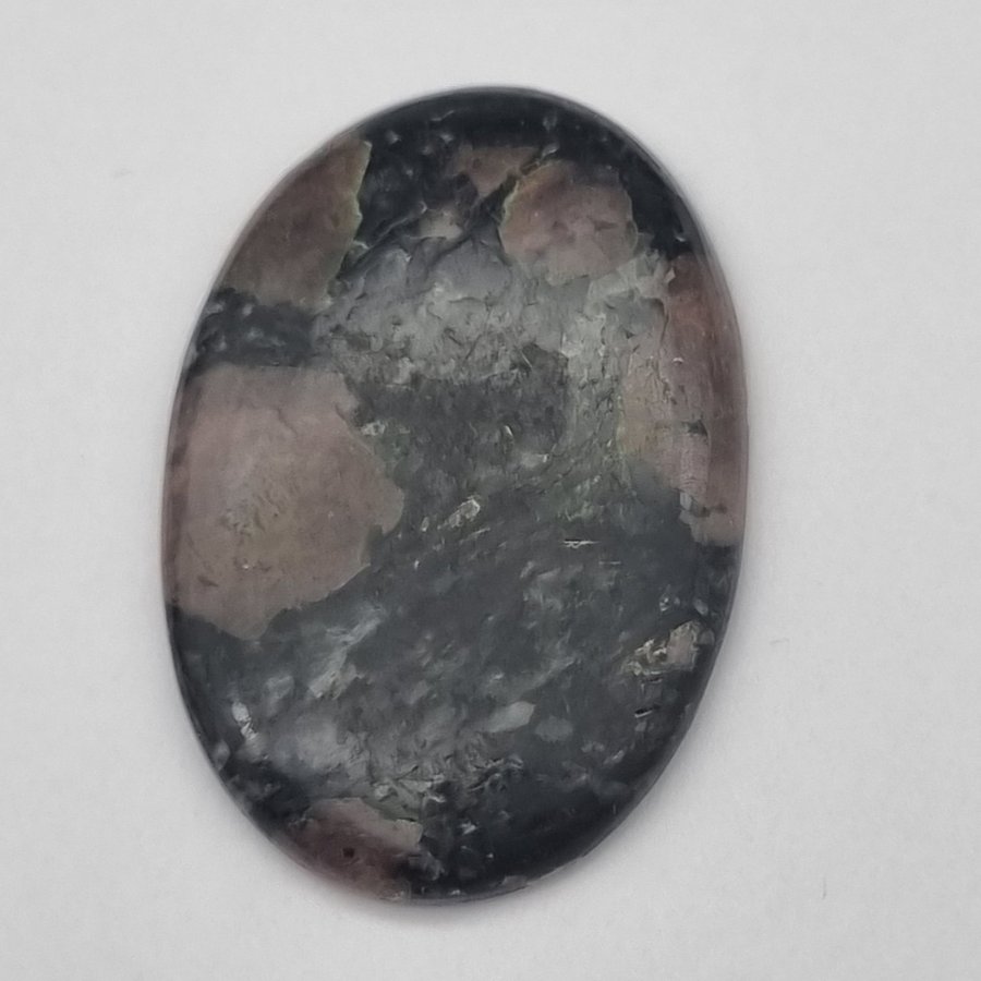 Rubin i Spinel cabochon / Ruby in Spinel