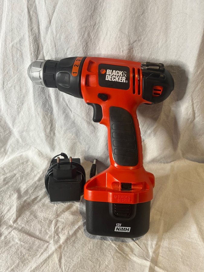 Black  Decker - 12V Slagskruvdragare