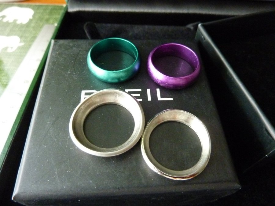 Annorlunda ring 4 pack turkos lila stål silv design BREIL finaste skick present