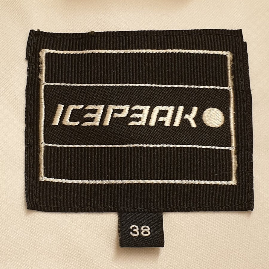 ICEPEAK vit skidjacka, storlek 38, den är i bra skick