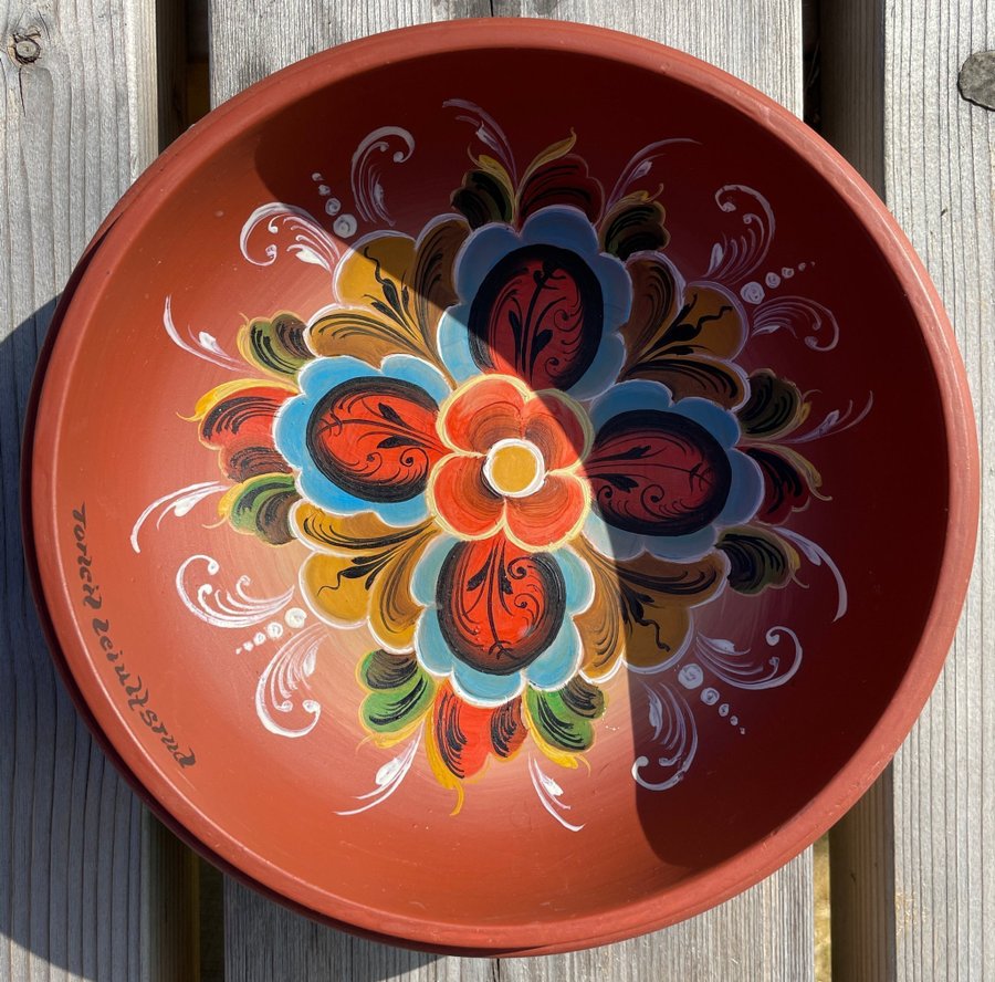 Rosemalt bolle, rosemaling, ølbolle, trebolle fra Telemark, Norge fra 1989