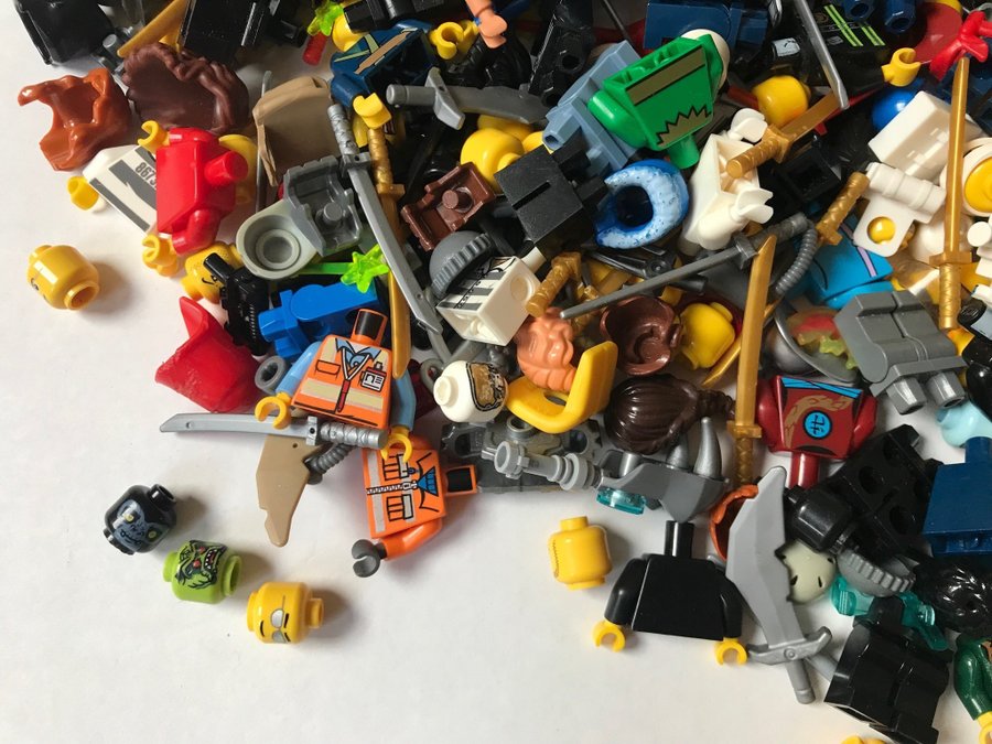 LEGO Minifigurer 470gram - Stor samling - JULKLAPPSTIPS