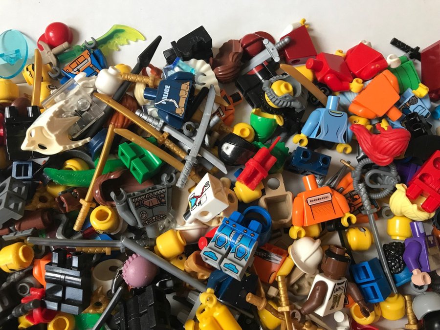 LEGO Minifigurer 470gram - Stor samling - JULKLAPPSTIPS