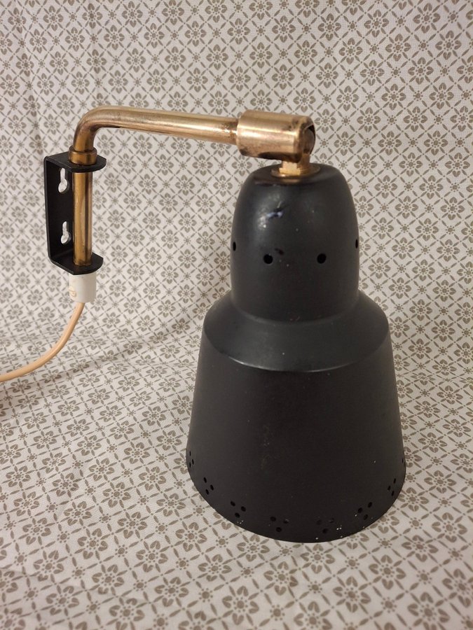 Vägglampa mässing plåt 50 tal lampa retro