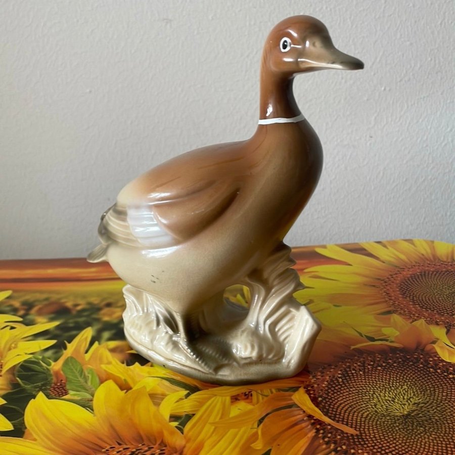 Porslinsanka Vintage Porcelain Brown/Gold Duck in Grass Figurine