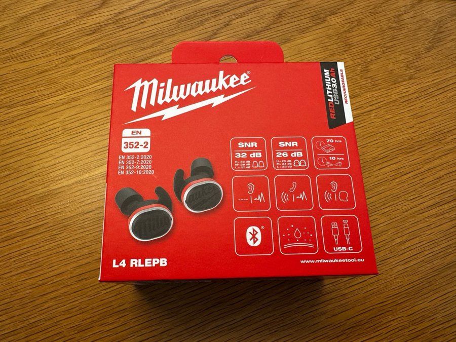 Milwaukee L4 RLEPB Hörlurar