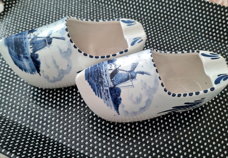 Vintage Delft blue ett par keramik skor