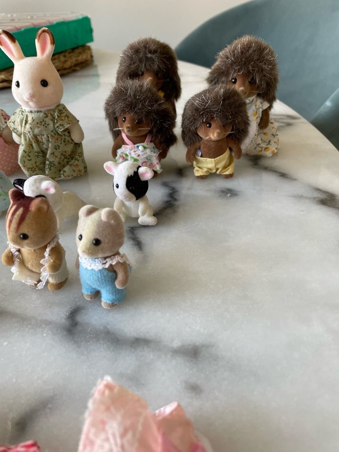 Sylvanian Families - samling med figurer kläder och tillbehör