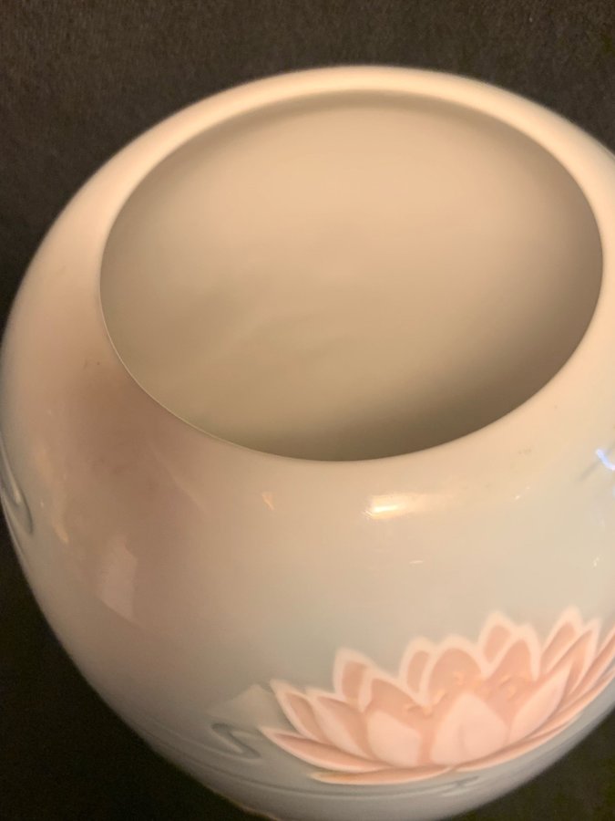 Bing  Gröndal art Nouveau vase dekorerad med åkande No 6436 höjd 23 cm