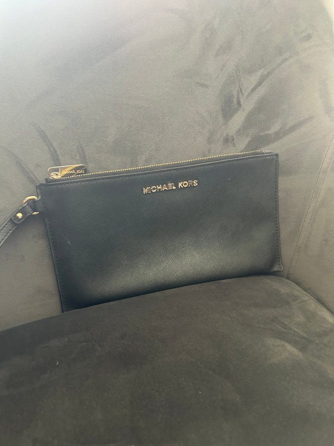 Michael Kors clutch