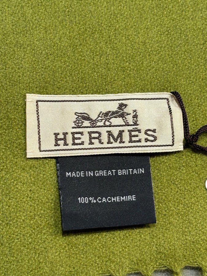 Ny Hermès grön, gul halsduk