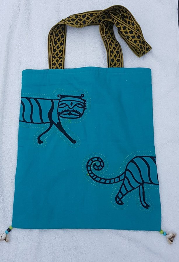 Design Axelremsväska Tygväska från indiaMART Half Tiger Tote Bag