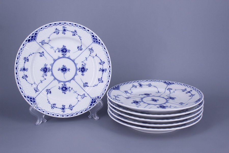 Royal Copenhagen Blue Fluted Half Lace no 573 Unique Set of 6 Starter Plates