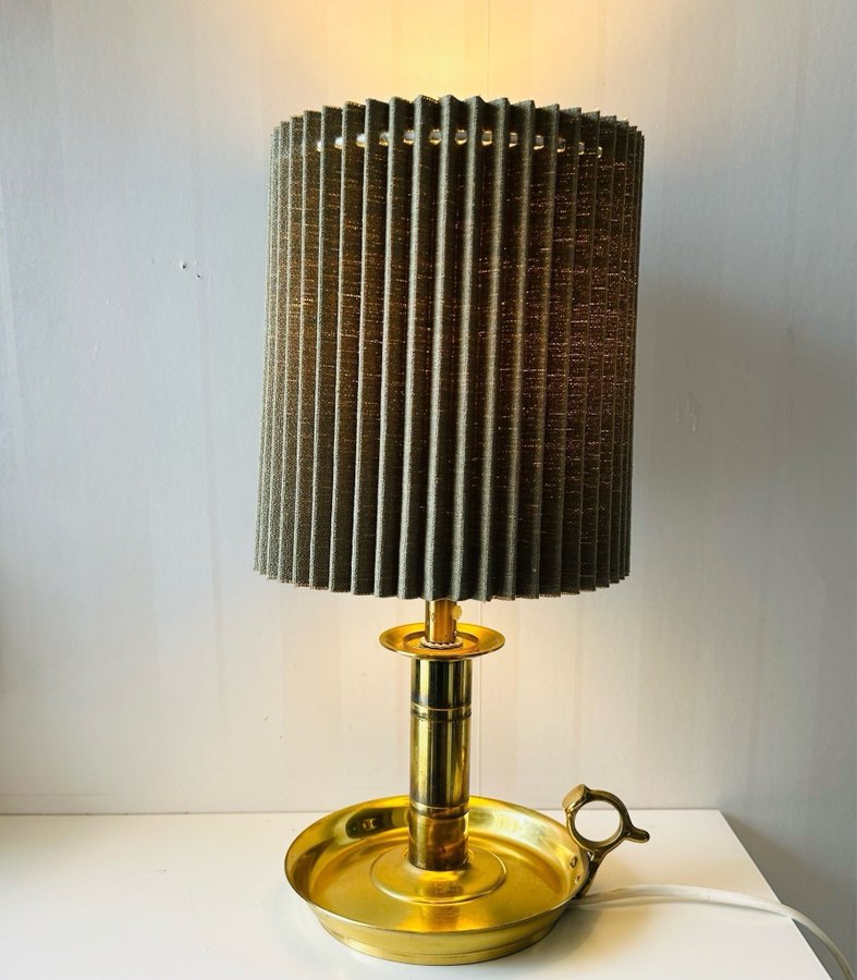 Retro Bordslampa Mässing Plisserad Skärm Grön Inredning Design