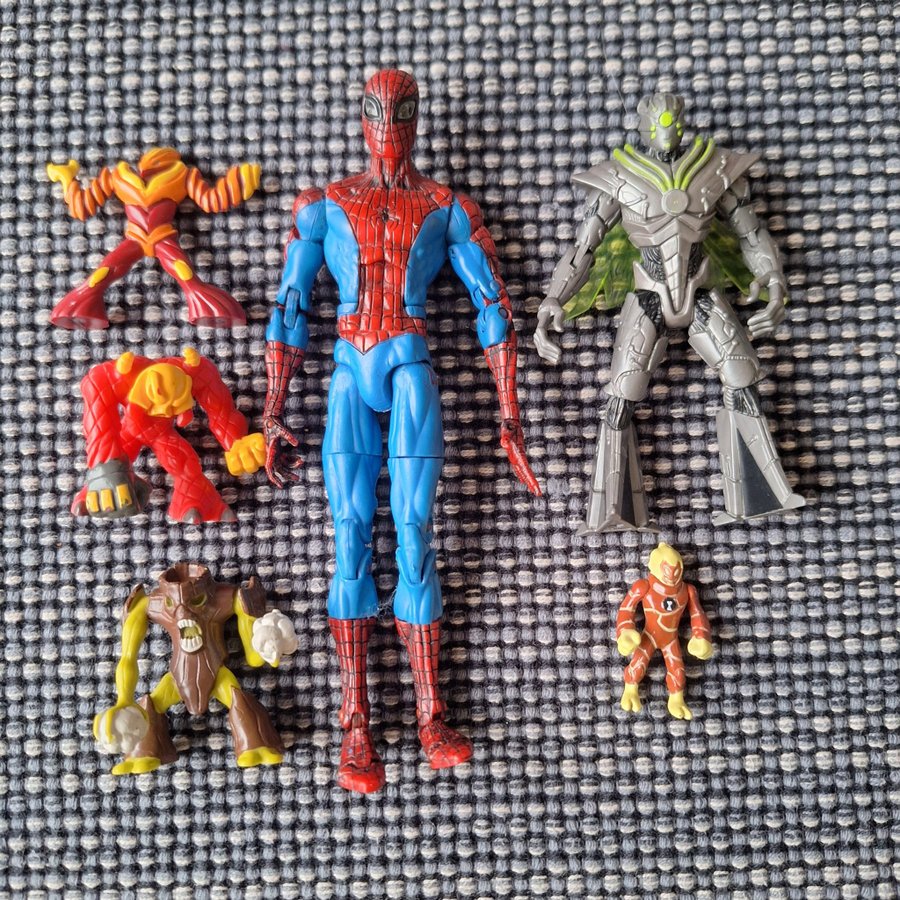 6 figurer - Spiderman, Ben 10 mm