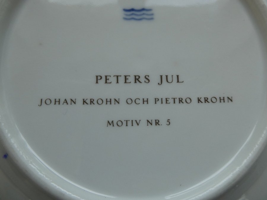 ROYAL COPENHAGEN DENMARK PETERS JUL MOTIV NR 5 DESIGN JOHAN OCH PIETRO KROHN.