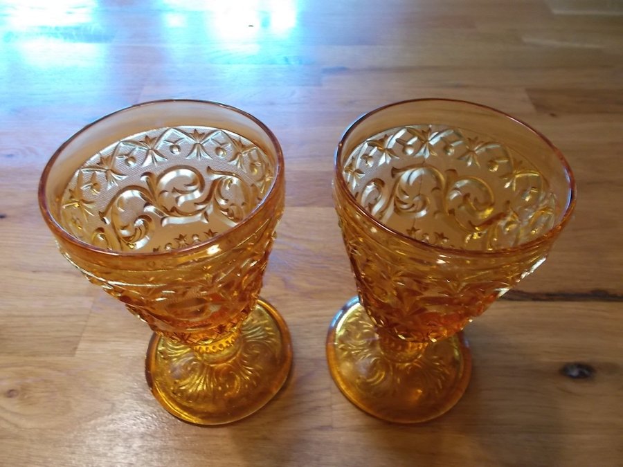 Äldre 4 st Cristallin Italien Vin glas Bärnstensfärgade Relief Pressglas Retro