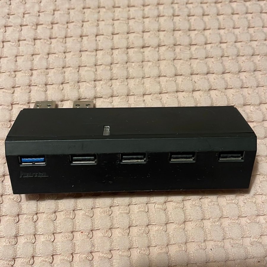 Hama USB Hub för Playstation 4