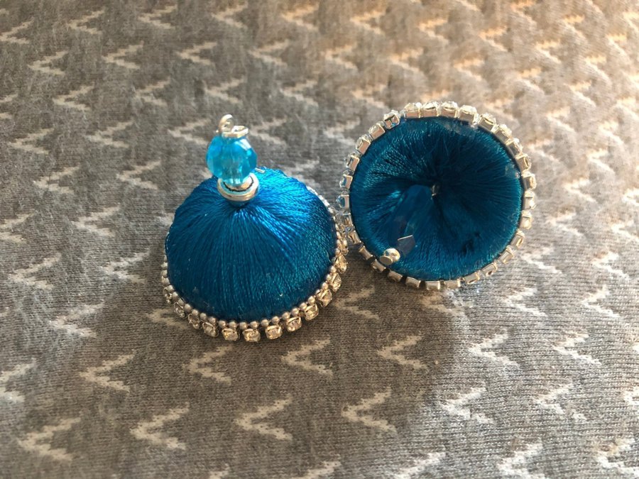 Jhumka Örhänge