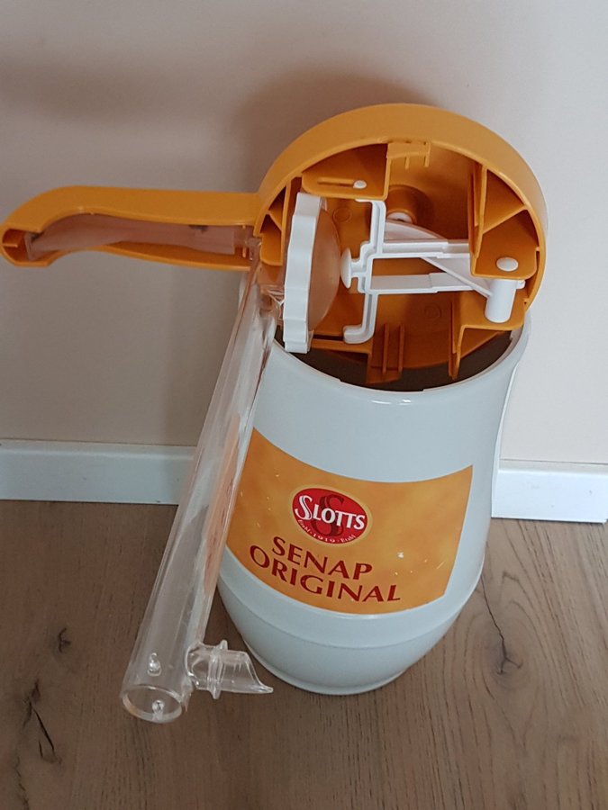 Nostalgi Slotts dispenser med pump för ketchup / senap