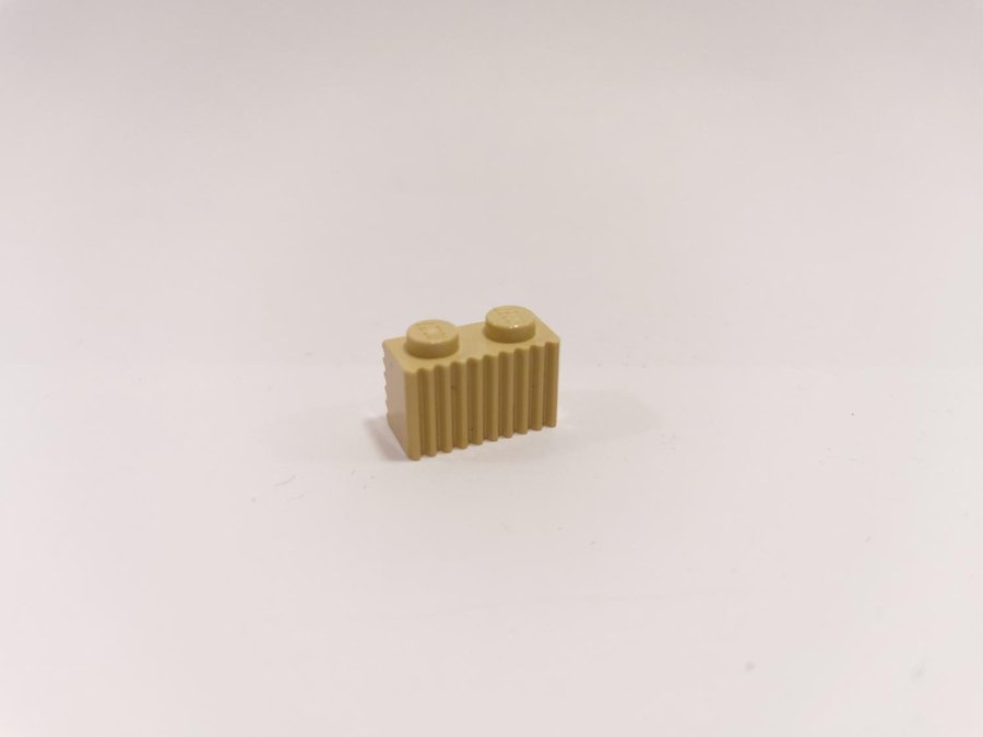 Lego - brick - modifierad - ränder - 1x2 - part 2877 - ljusbiege (tan)