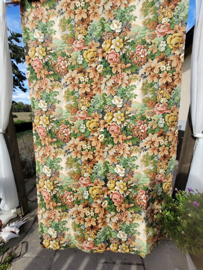 Vackra Vintage gardiner Sanderson fabric " Glade"