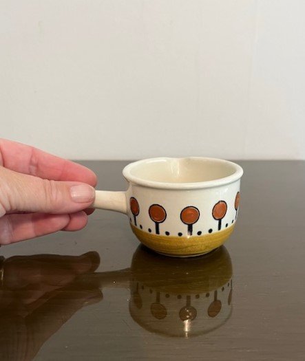 Mums Design av Kersti Biuw för JIE märkning nr 257 Mums Gravy Boat