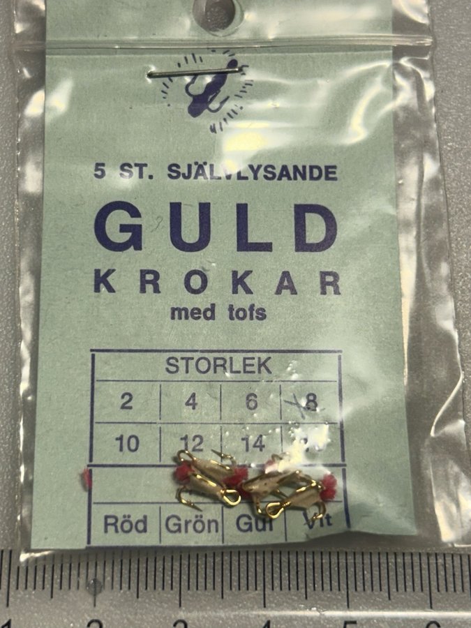 5st guldkrokar med tofs stl 18