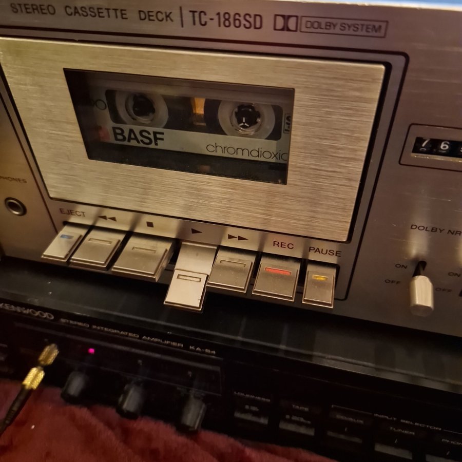 SONY STEREO CASSETTE DECK TC-186SD OBJEKT