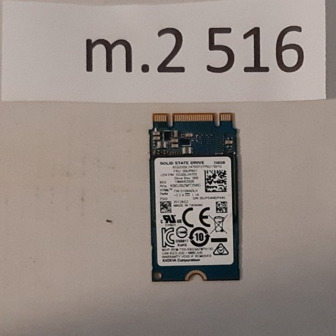 SSD  m2  256GB  NVMe  PCIe  formfaktor 2240  märke : TOSHIBA