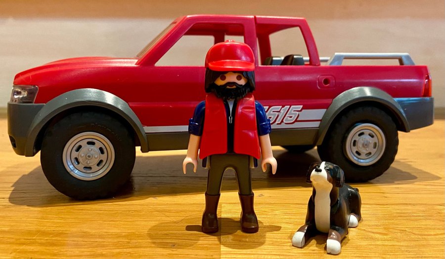 Playmobil Pickup med förare och hund