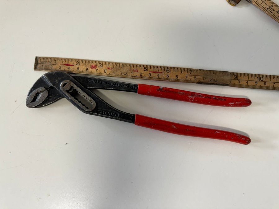 Knipex 88-250 ”alligator” polygrip