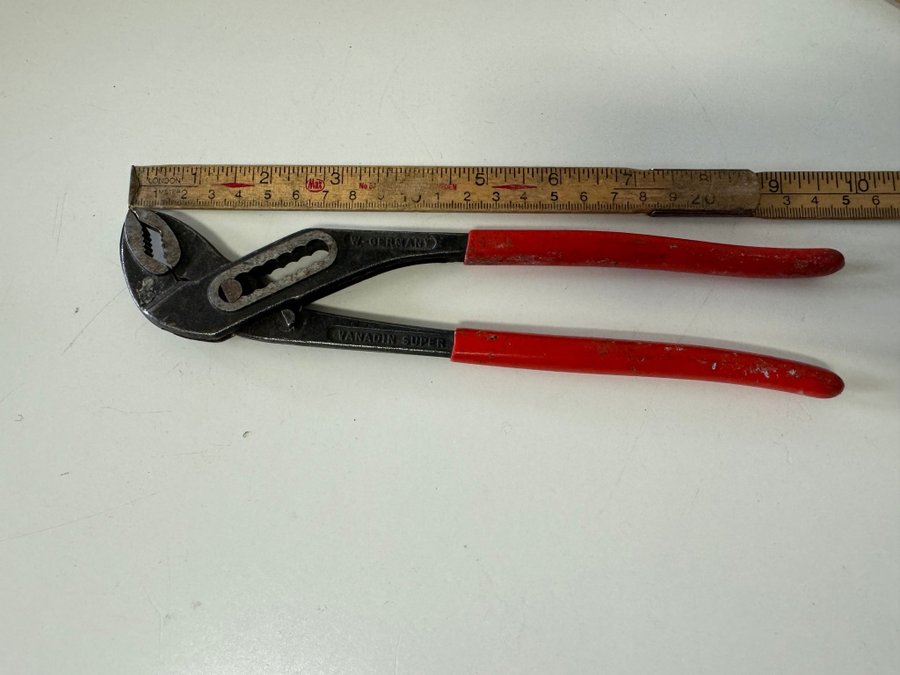 Knipex 88-250 ”alligator” polygrip