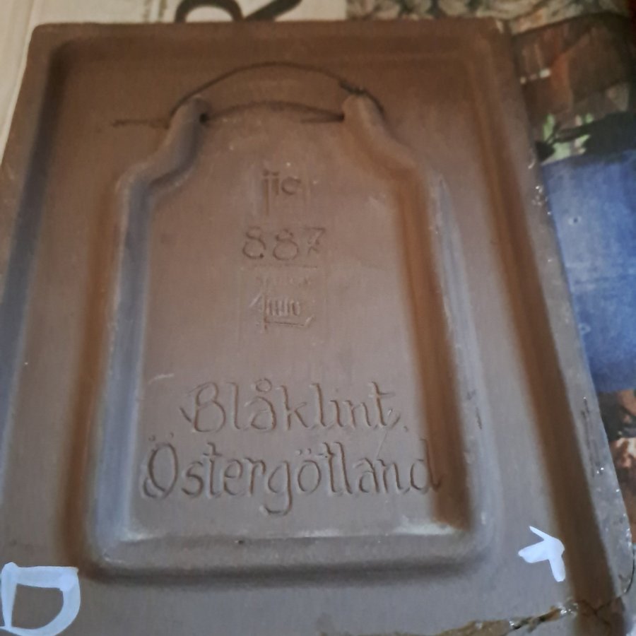 Blåklint keramiktavla Östergötland