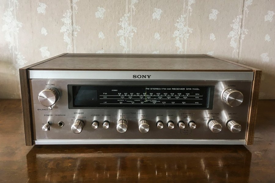 Sony STR-7035L