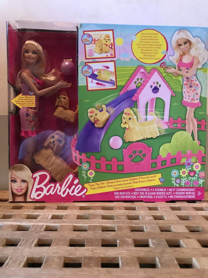 Barbie fetch 'N fun valpar med docka