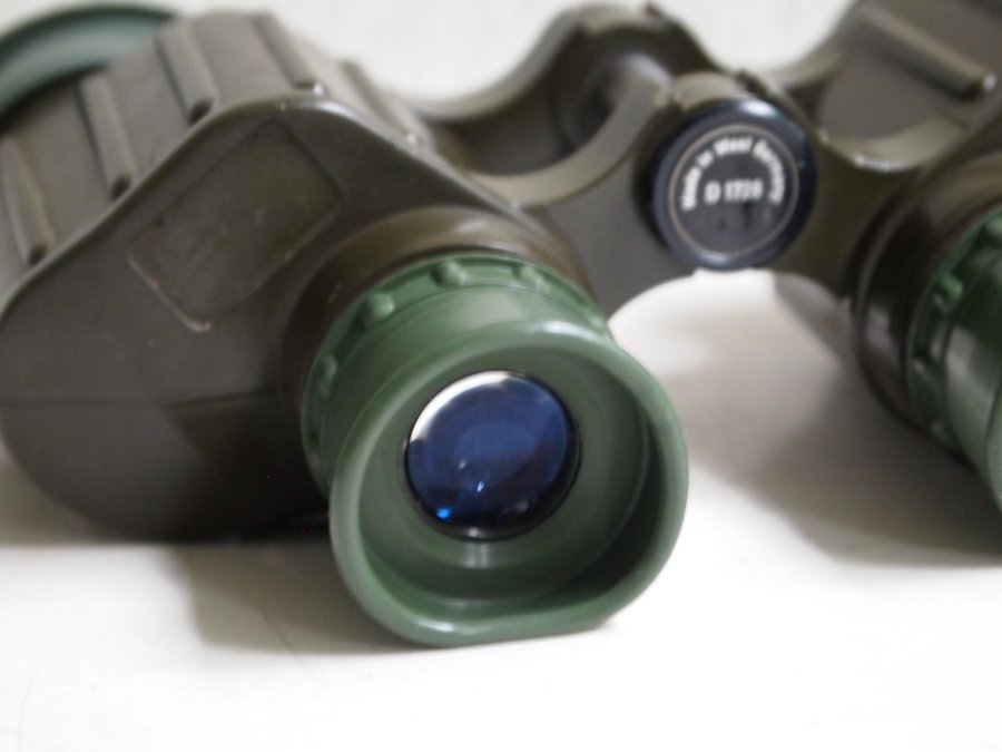 Hensoldt /Zeiss Fernglas FERO D16 8x30, army - binoculars for hunters or outdoor