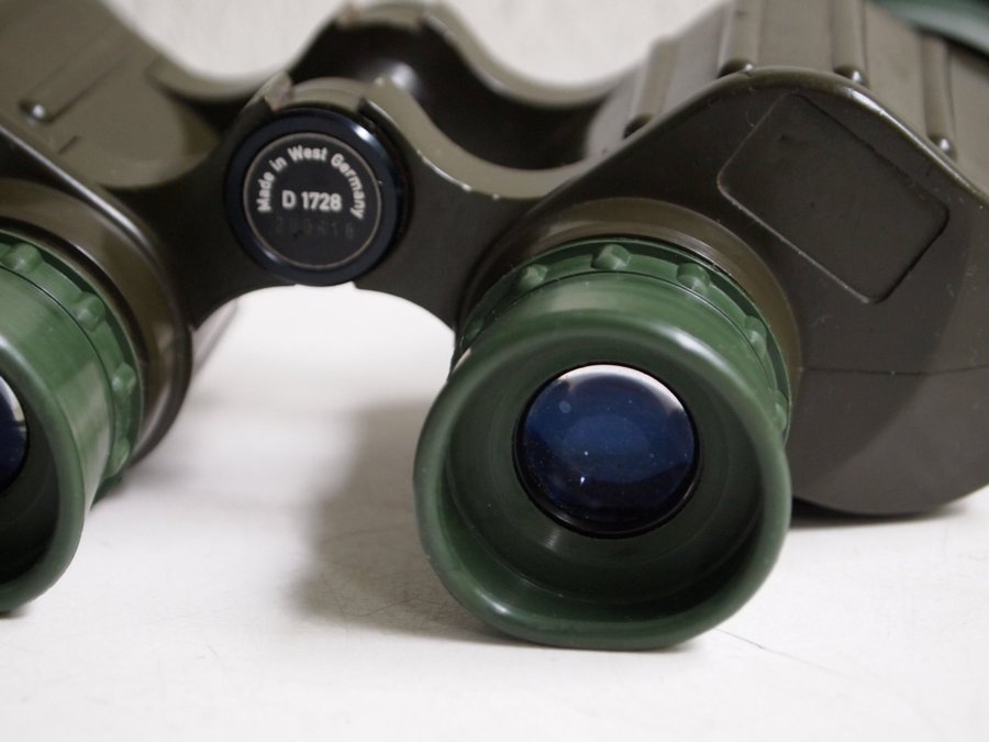 Hensoldt /Zeiss Fernglas FERO D16 8x30, army - binoculars for hunters or outdoor