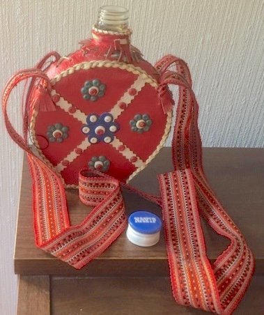 Gammalt Utsökt Läderhantverk + Textilband Runt Plunta - Handmade in Jugoslavia