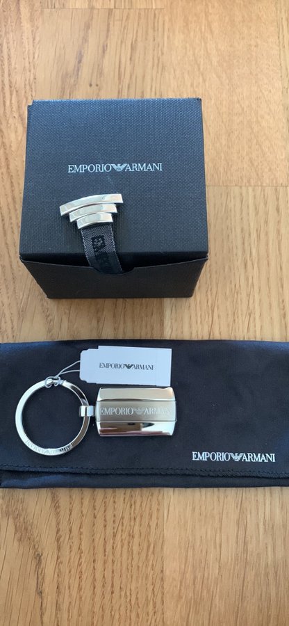 Nyckelring Key Chain från Emporio Armani i rostfritt stål