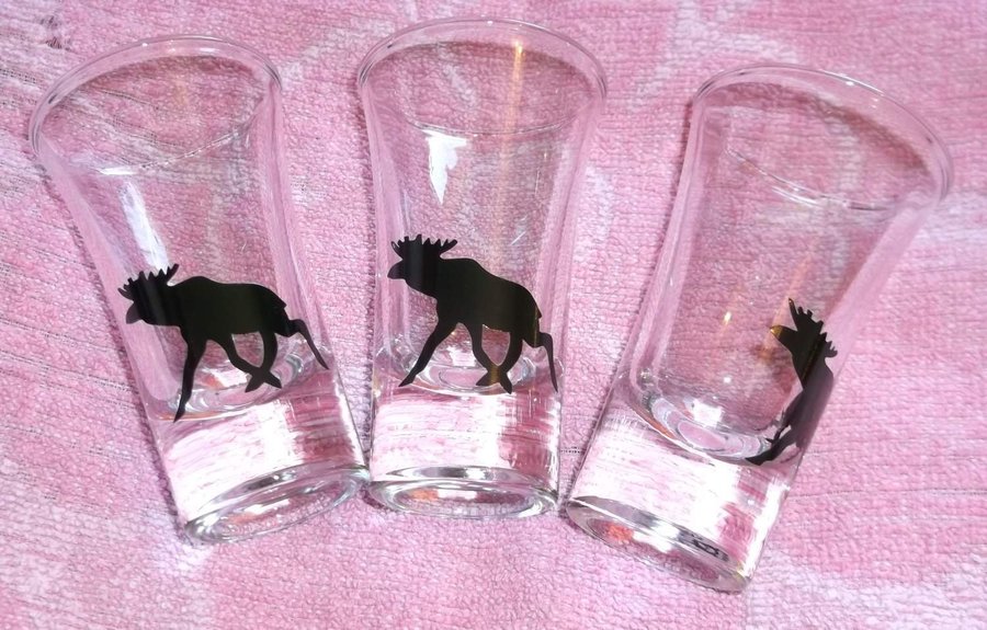 3 st snapsglas med svart älg Moose der Elk present snaps