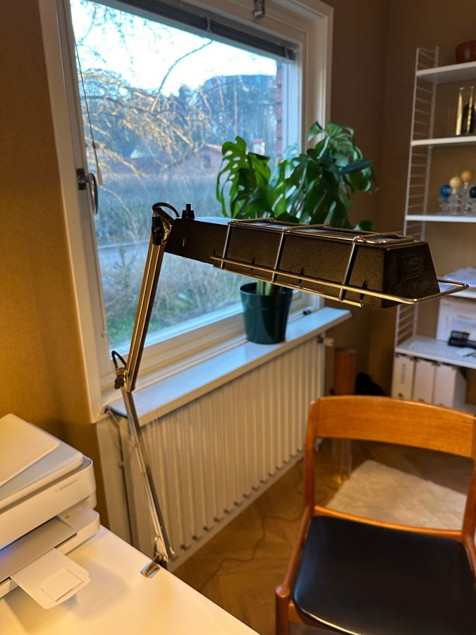 Retro skrivbordslampa LIVAL Finland