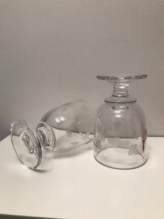 2 st fina pokaler / pokal av glas. Från Reijmyre glasbruk. Handblåsta.