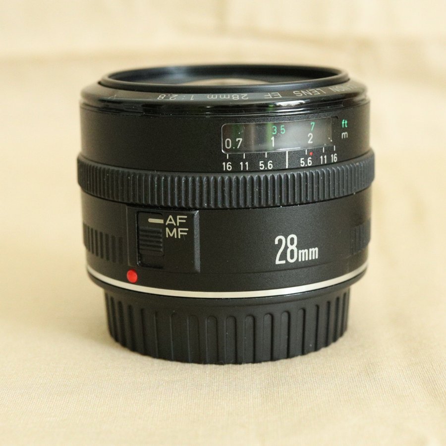 Canon EF 28 mm f/28