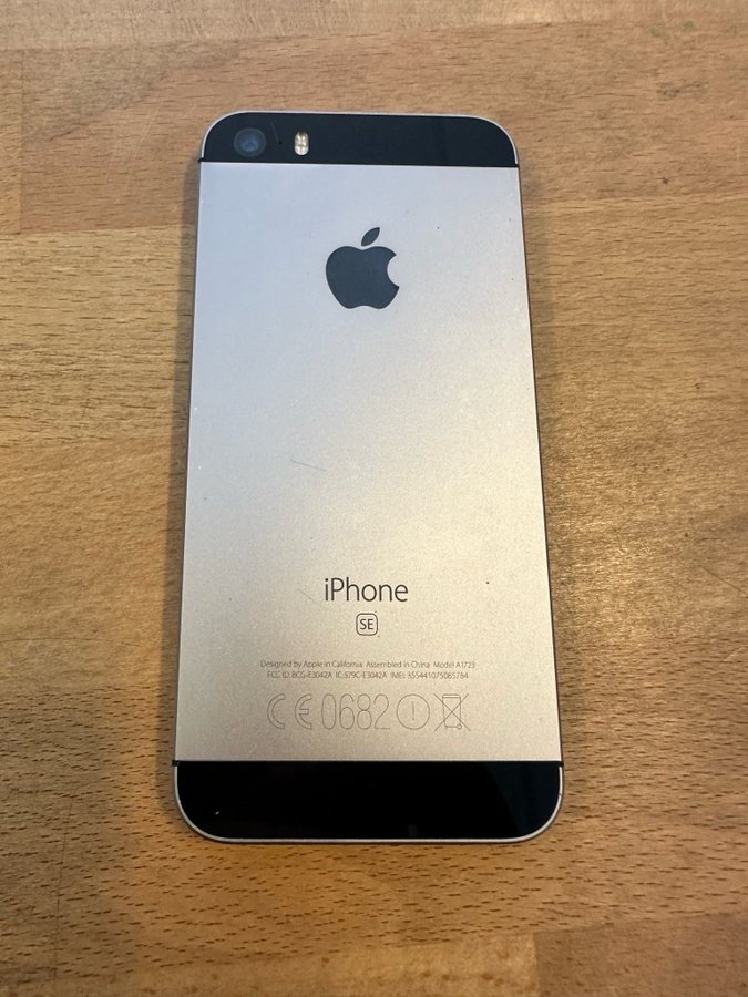 iPhone SE 64 2017