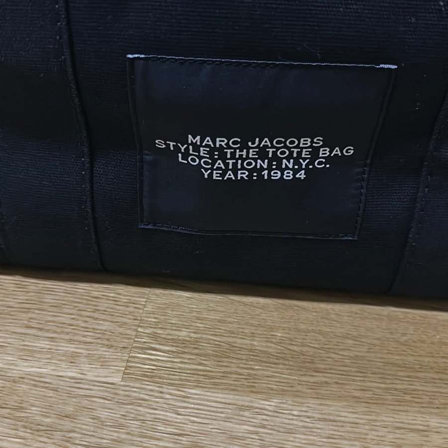 Marc Jacobs The Large Tote