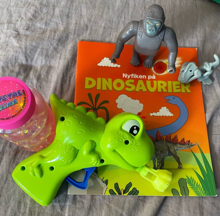 Leksakspack med dinosaurietema och glitter slime + gorilla