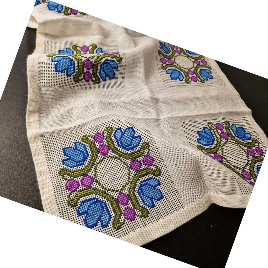 Otroligt vacker handbroderad löpare blommor hantverk RETRO VINTAGE