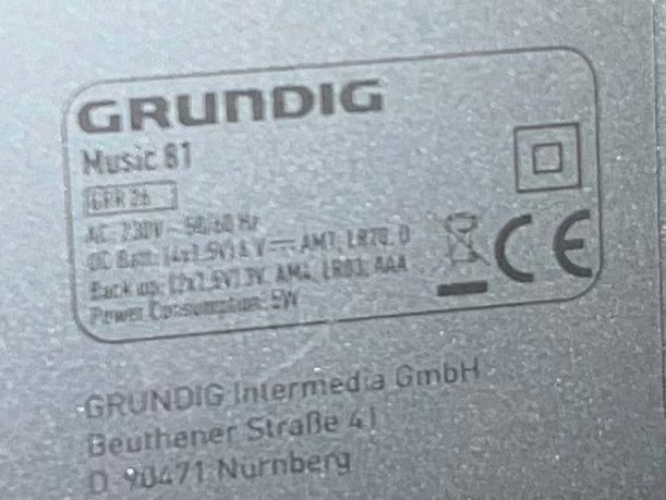 Grundig Music 81 Radio